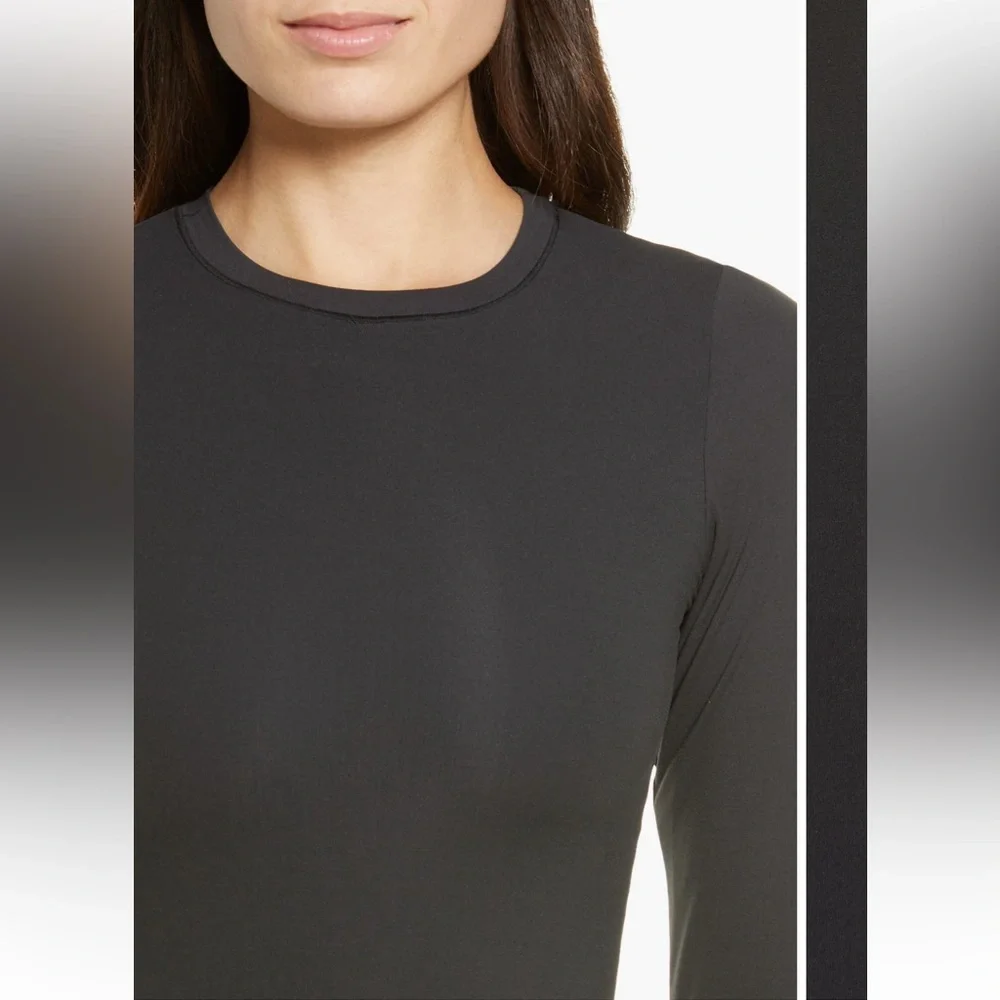 SKIMS maxi dress
Fits Everybody Crew Neck
Long Sleeve Dress - Picture 2 of 8